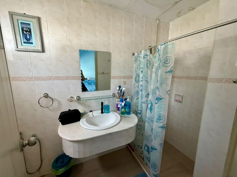 Semi-Detached House for Sale in Bukit Mertajam (Penang) - Chloe Ang - Bathroom - PropertyGuru.com.my