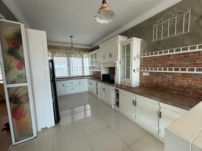 Kondominium untuk Disewa di Central Park condominium - Lucas Foo - Kitchen - PropertyGuru.com.my