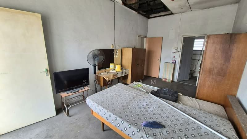 Rumah Teres 2 Tingkat untuk Dijual di Taman Canning (Ipoh) - Sam Lam - Bedroom - PropertyGuru.com.my
