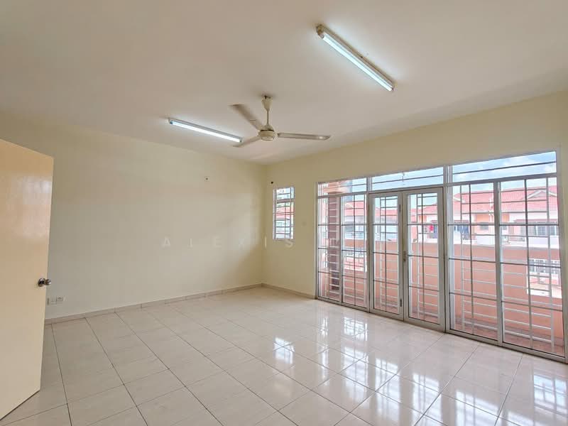 Rumah Teres 2.5 Tingkat untuk Disewa di Bandar Bukit Tinggi 2 (Klang) - Alexis Lim - Living Room - PropertyGuru.com.my