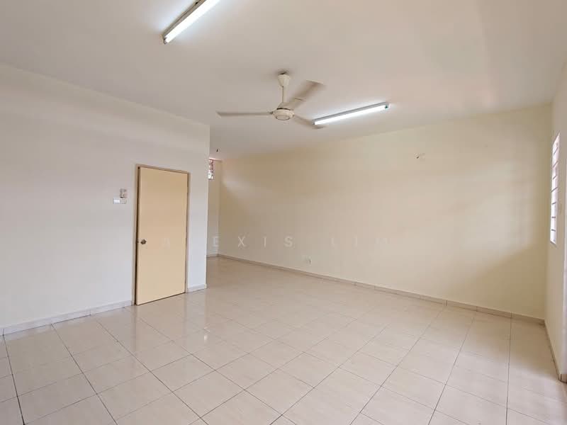 Rumah Teres 2.5 Tingkat untuk Disewa di Bandar Bukit Tinggi 2 (Klang) - Alexis Lim - Living Room - PropertyGuru.com.my
