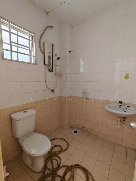 Rumah Teres 2.5 Tingkat untuk Disewa di Bandar Bukit Tinggi 2 (Klang) - Alexis Lim - Bathroom - PropertyGuru.com.my