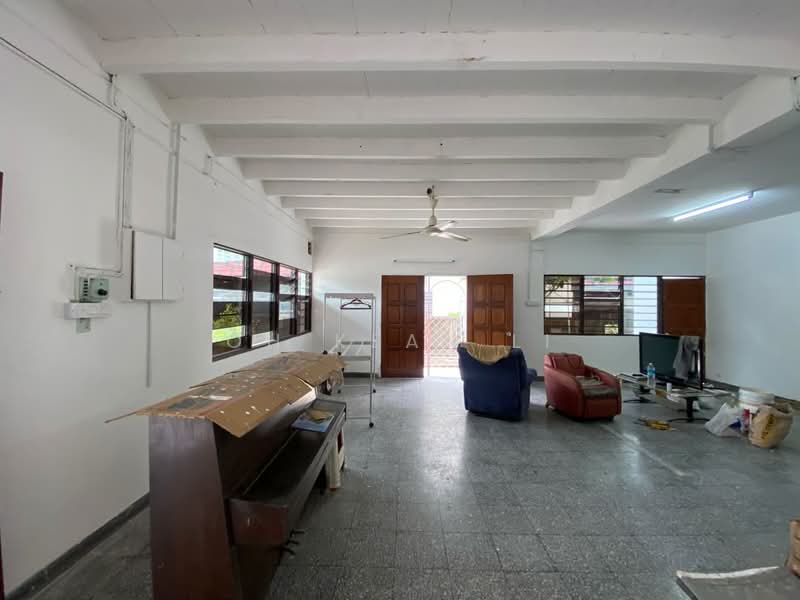 Semi-Detached House for Rent in Pulau Tikus (Penang) - Oh Kean Li - Living Room - PropertyGuru.com.my