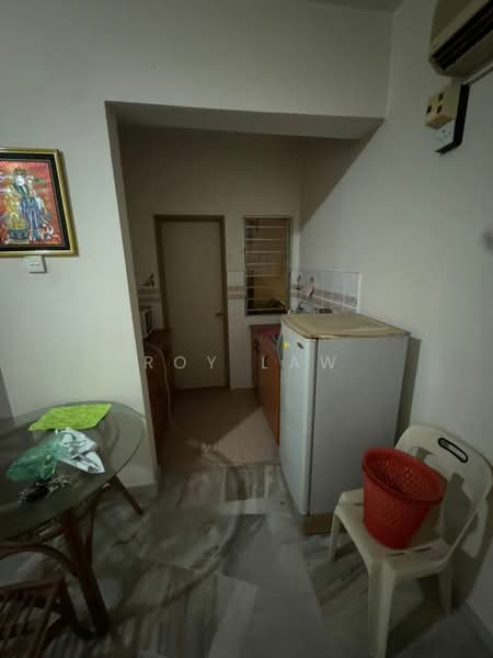 Apartment for Rent at Glory Beach Resort - Roy Law - Kitchen - PropertyGuru.com.my