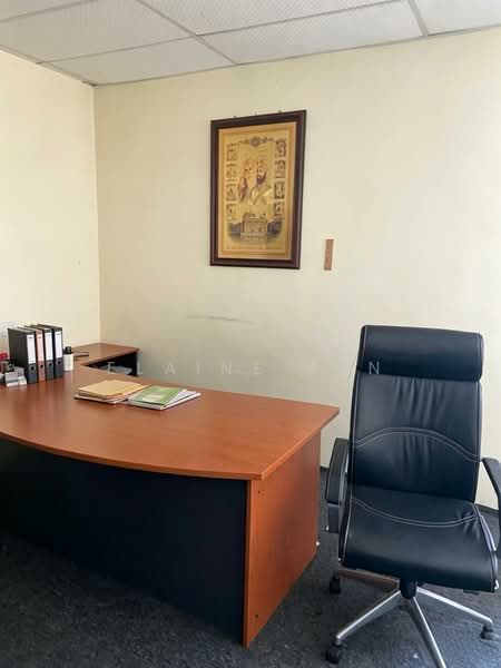 Pejabat untuk Disewa di Batu Tiga (Shah Alam) - Elaine Tan - Study - PropertyGuru.com.my