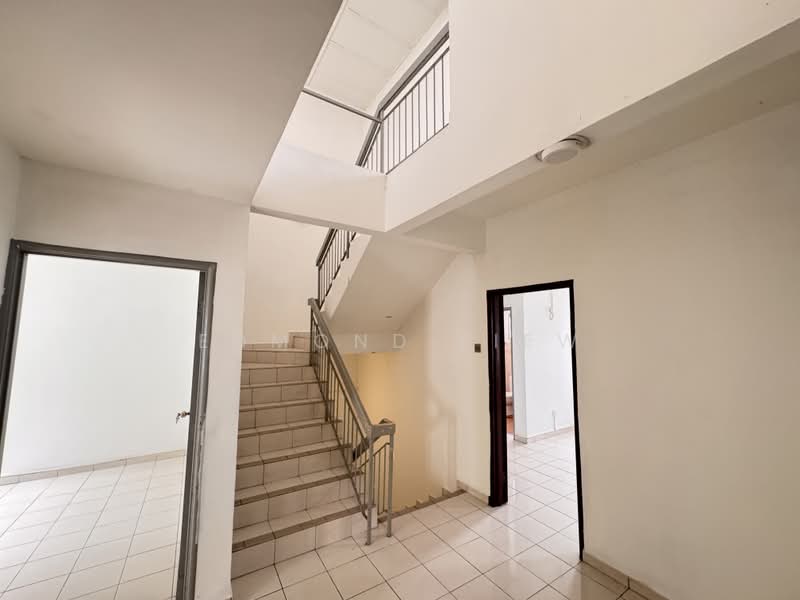 2.5-storey Terraced House for Sale in Bandar Mahkota Cheras (Cheras) - Edmond Liew - Corridor - PropertyGuru.com.my