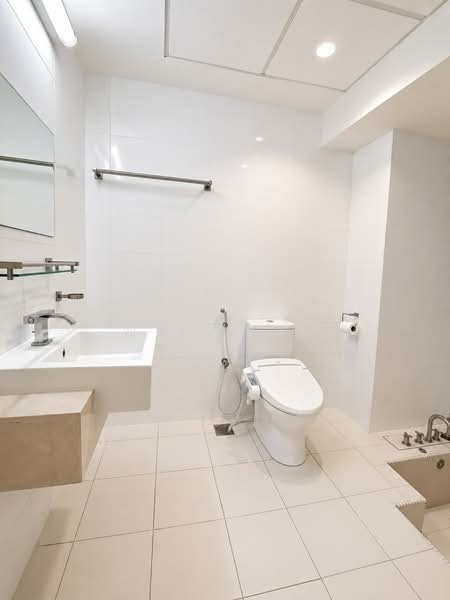 Servis Apartment untuk Disewa di Solaris Dutamas - Wei Ling - Bathroom - PropertyGuru.com.my