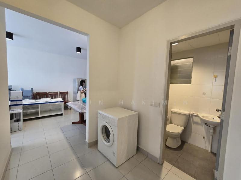 Apartment for Sale at De Kiara - Nazrin Hakimin - Bathroom - PropertyGuru.com.my