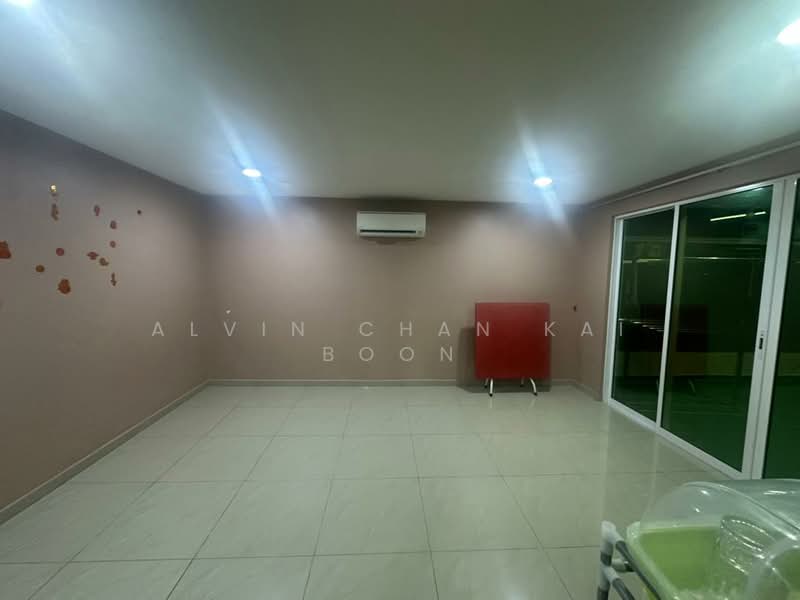 Semi-Detached House for Sale in Taman Saujana Permai (Bukit Katil) - Alvin Chan Kai Boon - Living Room - PropertyGuru.com.my