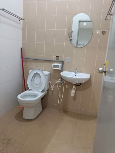 Rumah Teres 2 Tingkat untuk Disewa di Setia Indah (Setia Alam) - Geraldine Chan - Bathroom - PropertyGuru.com.my