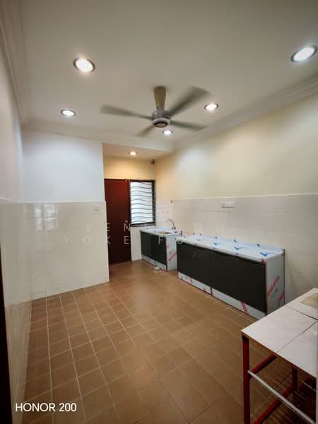 2-storey Terraced House for Rent in Klang (Selangor) - Veni Foo Yoke Fuang - Kitchen - PropertyGuru.com.my
