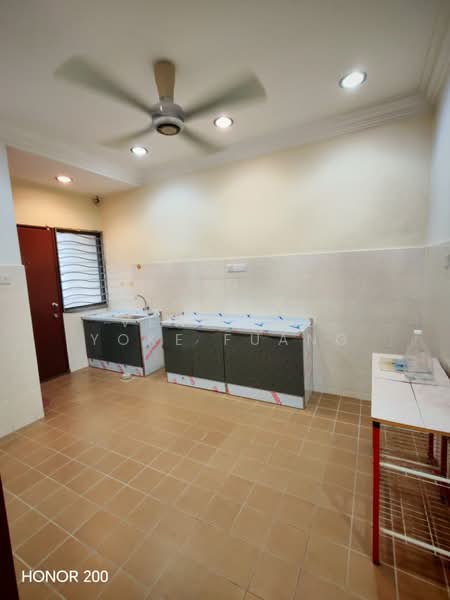 2-storey Terraced House for Rent in Klang (Selangor) - Veni Foo Yoke Fuang - Kitchen - PropertyGuru.com.my