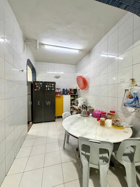 Townhouse for Sale in Bandar Baru Ampang (Ampang) - Chew Ken San - Kitchen - PropertyGuru.com.my