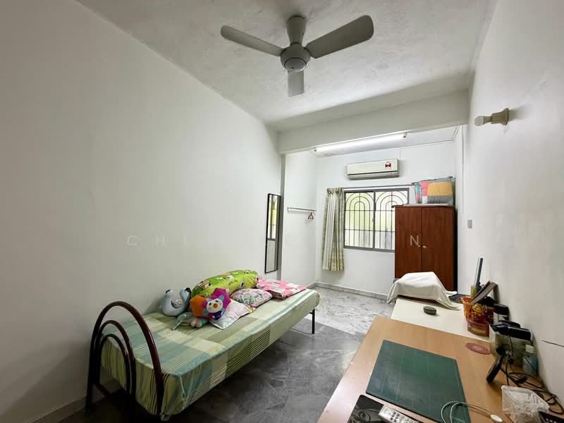 Townhouse for Sale in Bandar Baru Ampang (Ampang) - Chew Ken San - Bedroom - PropertyGuru.com.my