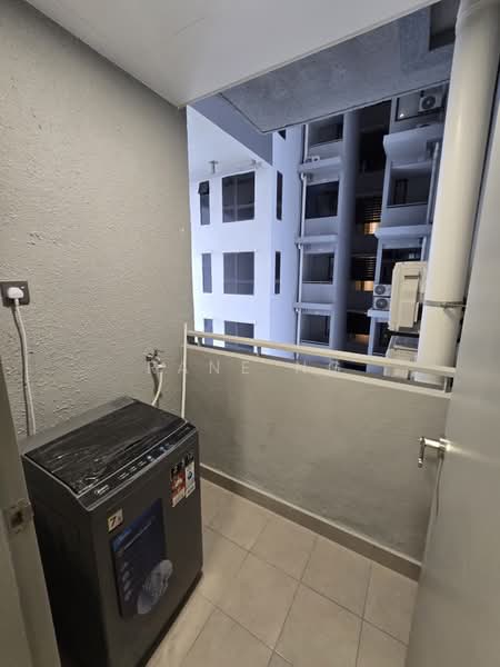 Servis Apartment untuk Disewa di The Era @ Duta North - Rane Ng - Balcony - PropertyGuru.com.my