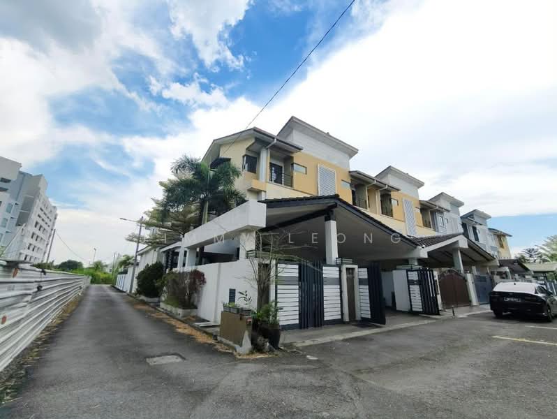 3-storey Terraced House for Sale in Taman Sri Gadong (Klang) - Jimmy Leong - Exterior - PropertyGuru.com.my