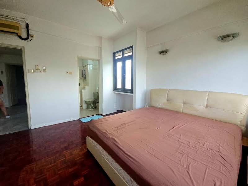 Pangsapuri untuk Dijual di Lavinia Apartments - Zane Tam - Bedroom - PropertyGuru.com.my