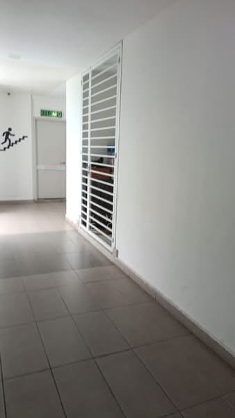 Servis Apartment untuk Dijual di Saville D'lake - Jimmy Leong - Corridor - PropertyGuru.com.my