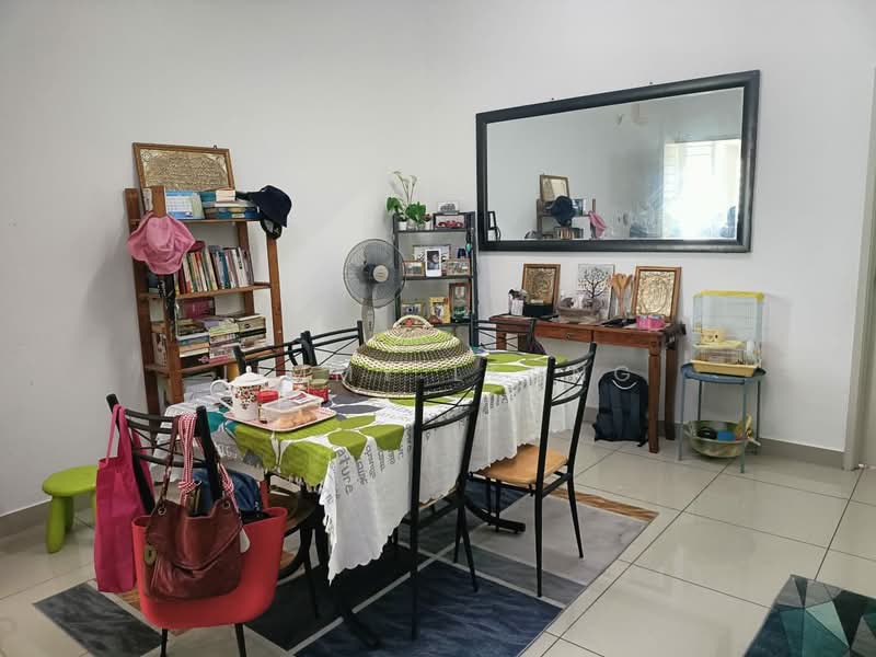 Servis Apartment untuk Dijual di Saville D'lake - Jimmy Leong - Dining Room - PropertyGuru.com.my