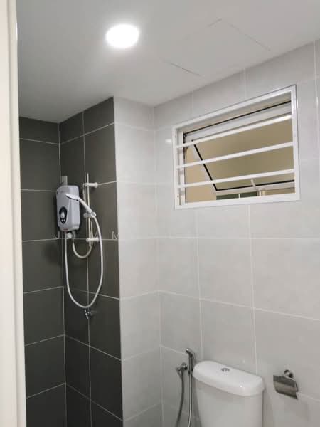 Servis Apartment untuk Dijual di Saville D'lake - Jimmy Leong - Bathroom - PropertyGuru.com.my