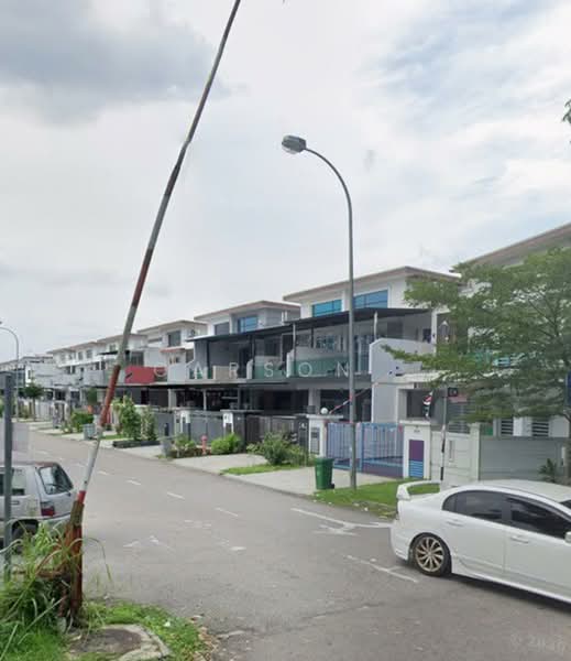 Rumah Teres 2 Tingkat untuk Dijual di Taman Bestari Indah (Ulu Tiram) - Carson . - Exterior - PropertyGuru.com.my