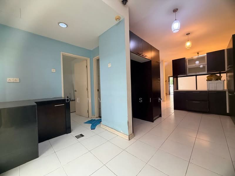 3-storey Terraced House for Sale in Lake Fields (Sungai Besi) - Denver Sin - Kitchen - PropertyGuru.com.my