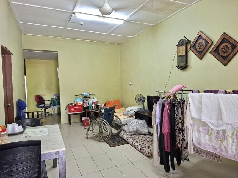 1-storey Terraced House for Sale in Taman Ungku Tun Aminah (Skudai) - Mars Hoe - PropertyGuru.com.my