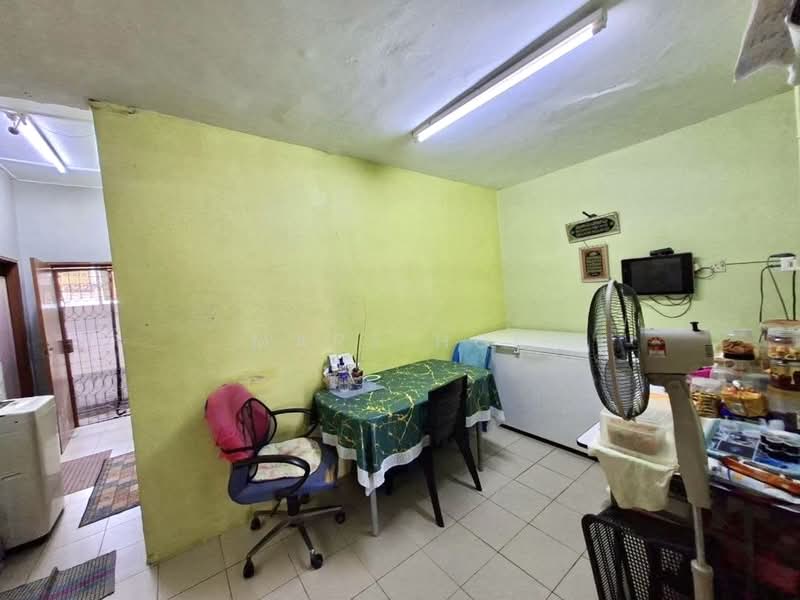 1-storey Terraced House for Sale in Taman Ungku Tun Aminah (Skudai) - Mars Hoe - PropertyGuru.com.my