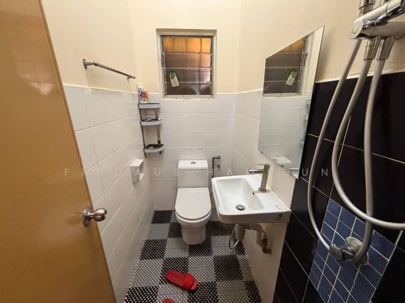 Rumah Teres 2.5 Tingkat untuk Dijual di Taman Equine (Seri Kembangan) - Firdaus Hamidun - PropertyGuru.com.my