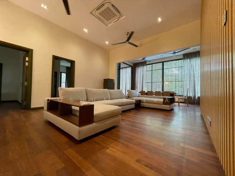Rumah Banglo untuk Disewa di Taman Tunku (Bukit Tunku (Kenny Hills)) - Joshua Selvan - Living Room - PropertyGuru.com.my