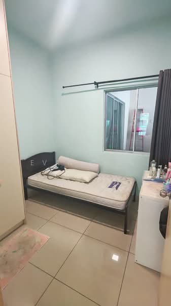 Kediaman Servis untuk Dijual di OUG Parklane - Evan Chan - Bedroom - PropertyGuru.com.my