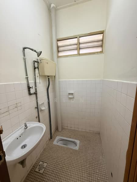 1-storey Terraced House for Sale in Perling (Johor) - Carson . - Bathroom - PropertyGuru.com.my