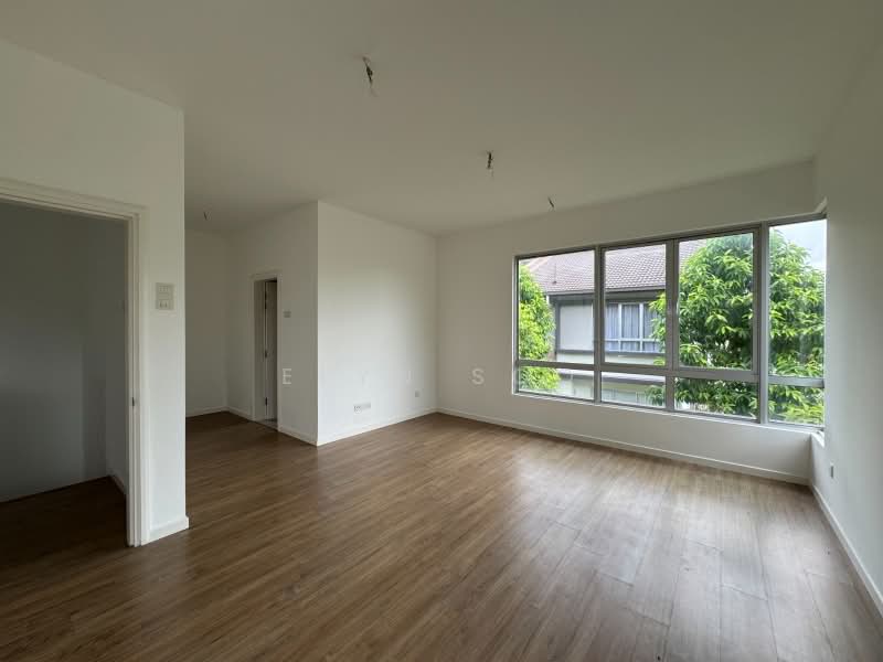 Rumah Teres 2 Tingkat untuk Dijual di Bandar Tropicana Aman (Telok Panglima Garang) - Elyn Soo - Living Room - PropertyGuru.com.my