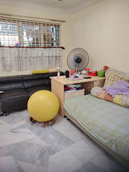 Rumah Teres 2 Tingkat untuk Dijual di Prima Sri Gombak (Batu Caves) - Eric Chow - Living Room - PropertyGuru.com.my