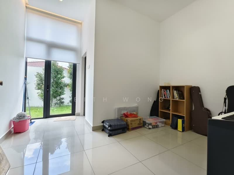 Semi-Detached House for Sale in Taman Gaya (Ulu Tiram) - Keith Wong - Interior - PropertyGuru.com.my