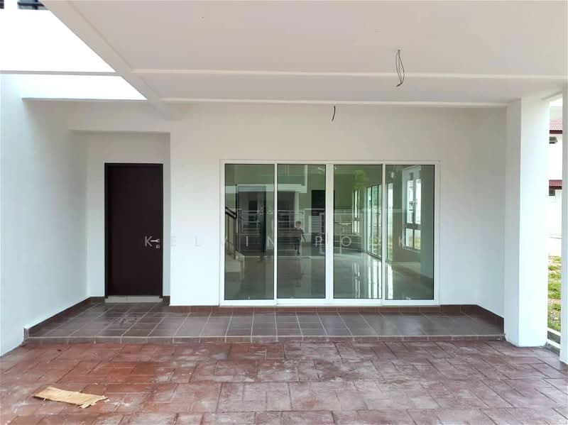 Semi-Detached House for Sale in Dengkil (Selangor) - Kelvin Pook - Entrance - PropertyGuru.com.my