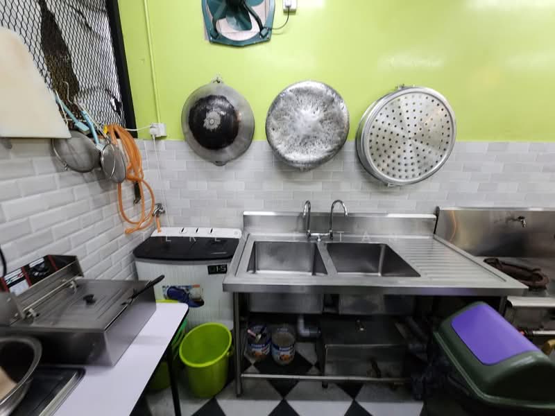 Kedai untuk Dijual di Pasir Gudang (Johor) - Terence Tan - Kitchen - PropertyGuru.com.my