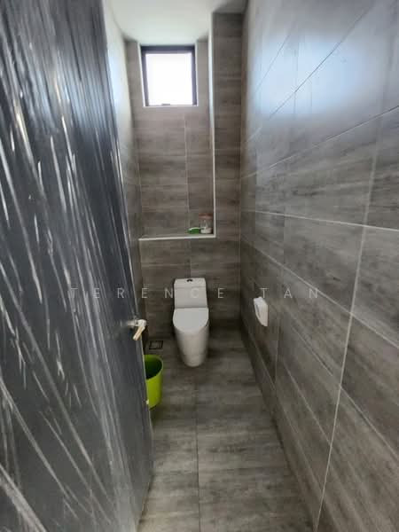 Kedai untuk Dijual di Pasir Gudang (Johor) - Terence Tan - Bathroom - PropertyGuru.com.my