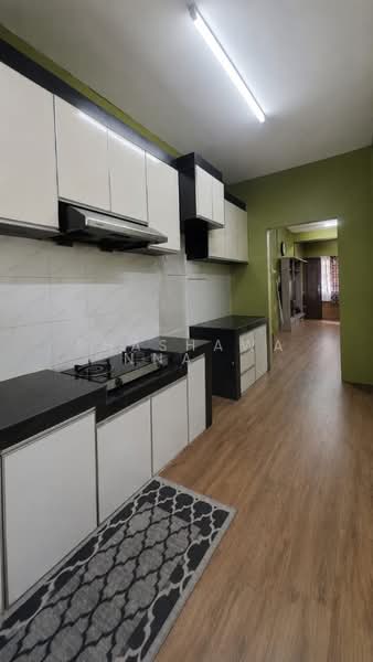 2-storey Terraced House for Sale in Taman Puteri Wangsa (Ulu Tiram) - Shashawanna . - Kitchen - PropertyGuru.com.my