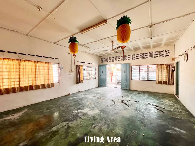 Rumah Banglo untuk Dijual di Kampar (Perak) - Kevin Chai - Living Room - PropertyGuru.com.my