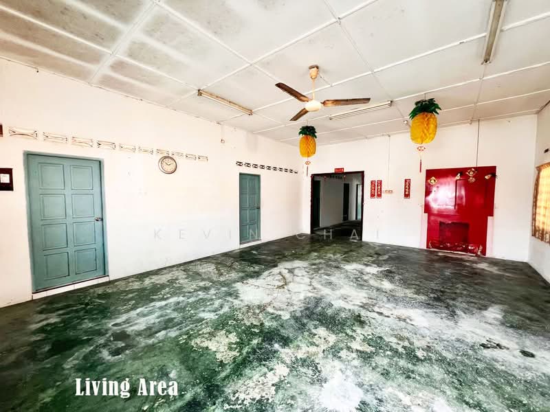 Rumah Banglo untuk Dijual di Kampar (Perak) - Kevin Chai - Living Room - PropertyGuru.com.my