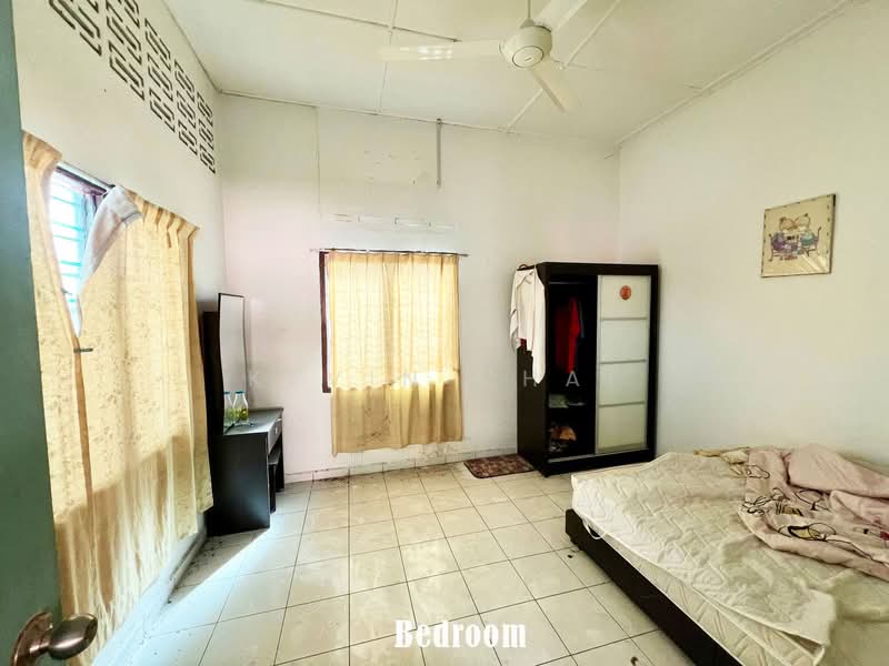 Rumah Banglo untuk Dijual di Kampar (Perak) - Kevin Chai - Bedroom - PropertyGuru.com.my