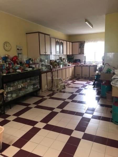 Bungalow for Sale in Taman Rashidah Utama (Seremban) - DILLA YUSOFF - Kitchen - PropertyGuru.com.my