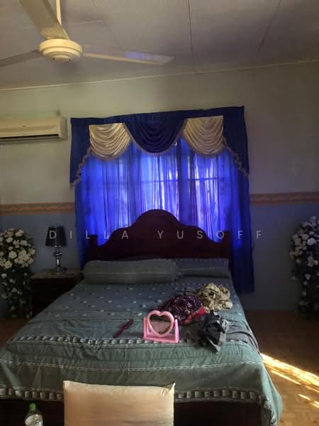 Bungalow for Sale in Taman Rashidah Utama (Seremban) - DILLA YUSOFF - Bedroom - PropertyGuru.com.my