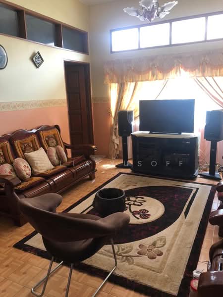 Bungalow for Sale in Taman Rashidah Utama (Seremban) - DILLA YUSOFF - Living Room - PropertyGuru.com.my