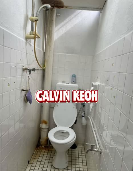 Rumah Flat untuk Dijual di Taman Jubilee Phase 2 - Calvin Keoh - Bathroom - PropertyGuru.com.my