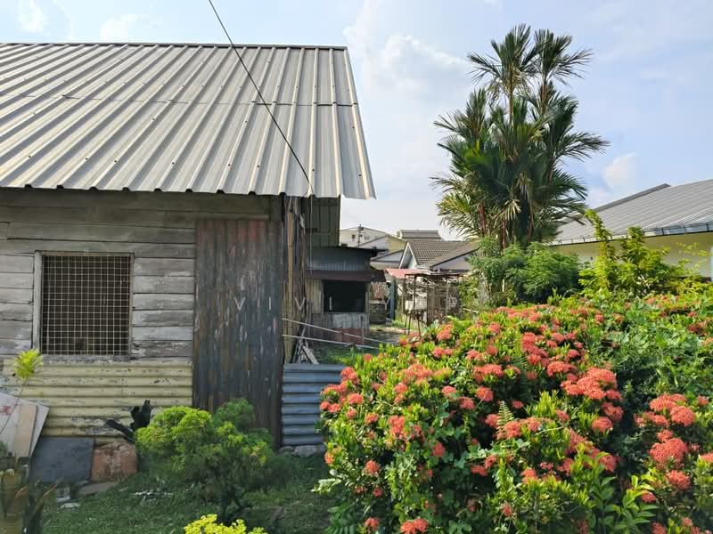 Residential Land for Sale in Kampung Baru Seri Kembangan (Seri Kembangan) - Vivi Yap - Exterior - PropertyGuru.com.my