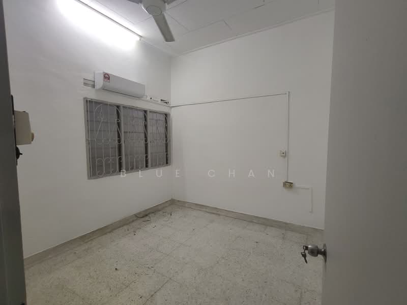 1-storey Terraced House for Rent in Taman Pelangi (Johor Bahru) - Blue Chan - PropertyGuru.com.my