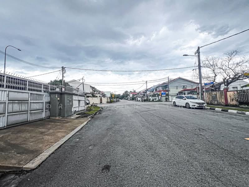 Rumah Teres untuk Dijual di Taman Delima (Cheras) - Nor Azdlin Adnan - PropertyGuru.com.my