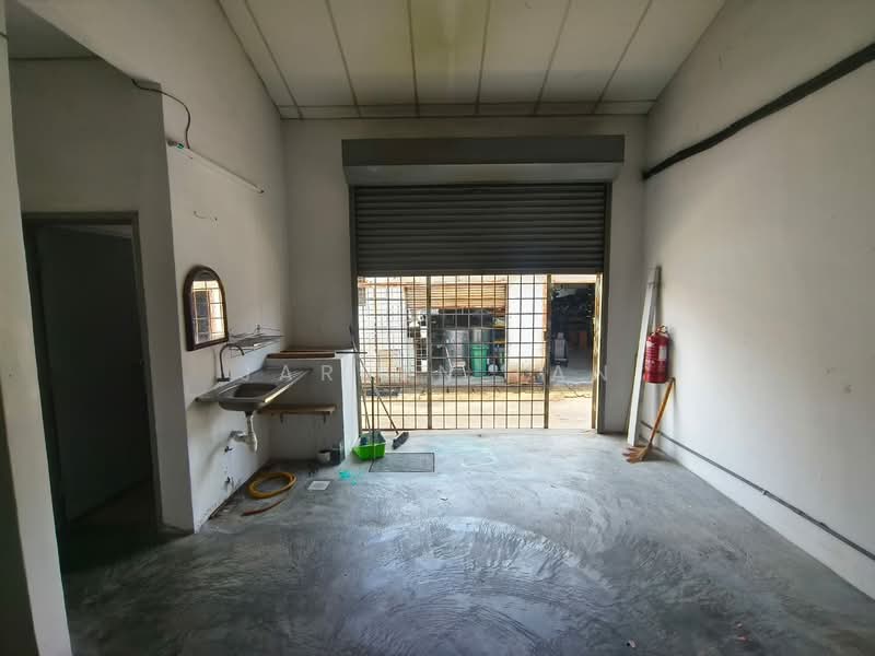 Shop for Rent in Bandar Puteri Puchong (Puchong) - Jarren Tan - Interior - PropertyGuru.com.my